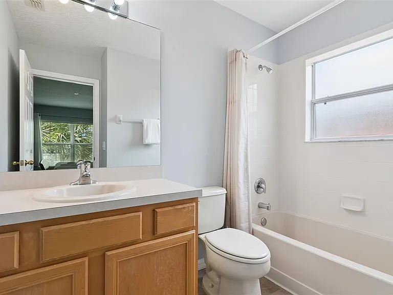 143 Cordova Ave — Photo 27