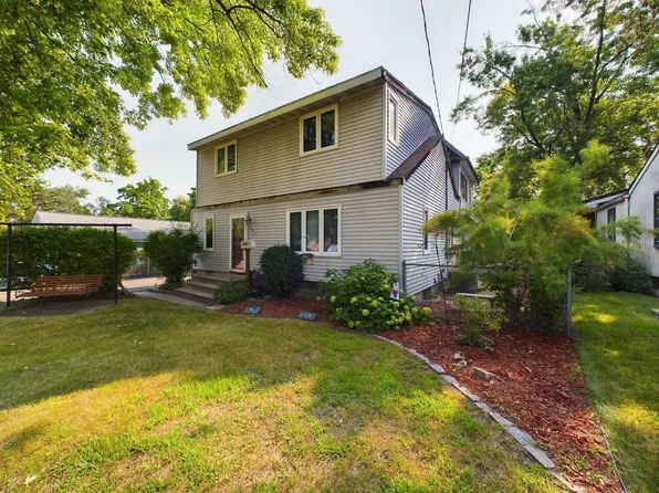 903 7th Ave NW, New Brighton, MN 55112