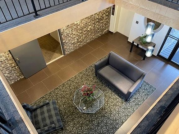 3rd image of 4120 Parklawn Ave APT 232