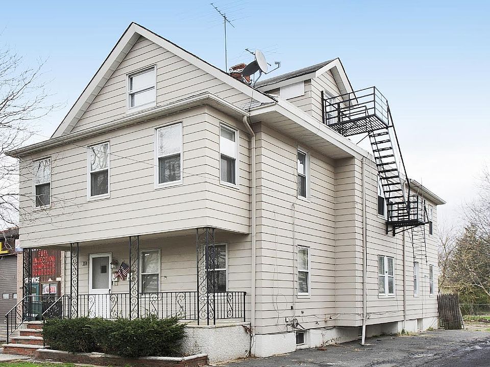 1st image of 99 Broughton Ave Floor 3