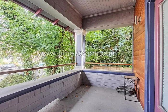 2422 NE Glisan St #E — Photo 5