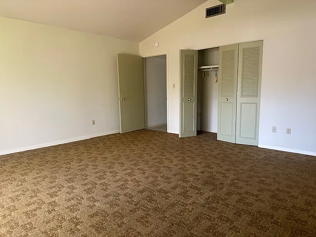 633 Harris St — Photo 7