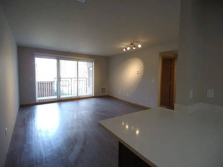 Riverwalk Apartments — Photo 54