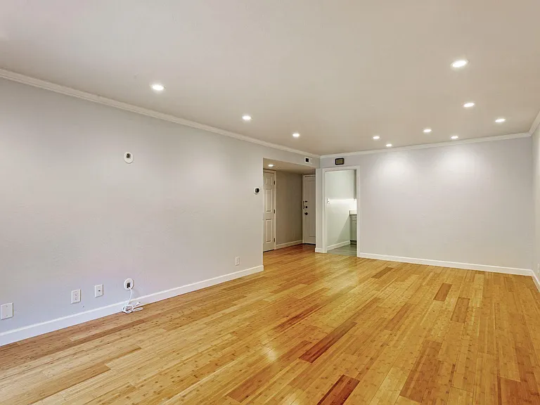 675 Sharon Park Dr #223 — Photo 8