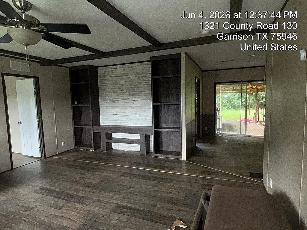 3 bed, 1456 sqft, $1,699 — Photo 3