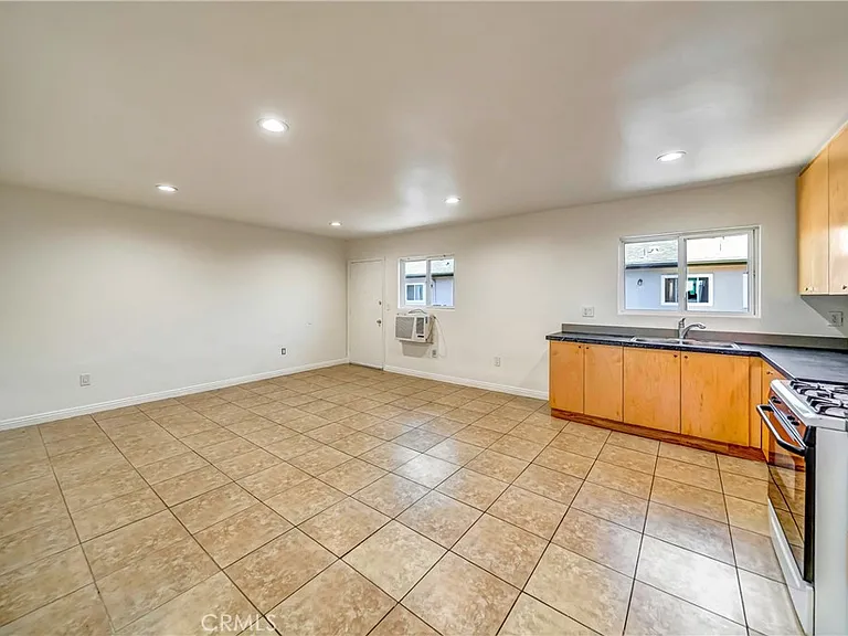 6735 Elmer Ave #12 — Photo 4