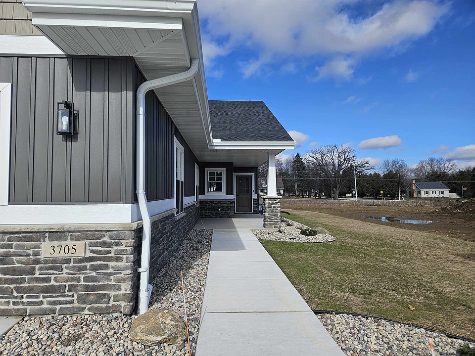 1st image of 3705 Newcastle Dr