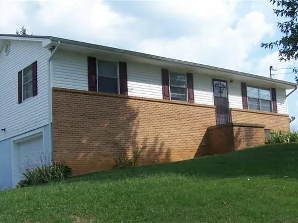 398 Hartshaw Dr, Greeneville, TN 37743