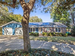 202 Julia Way, Gulf Breeze, FL 32561