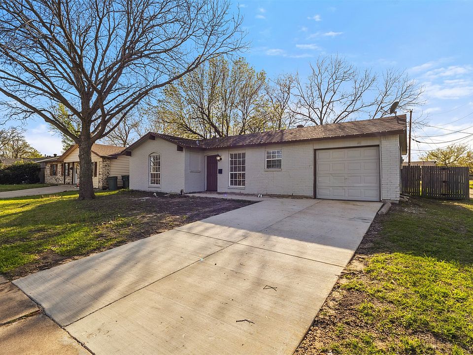 1st image of 1002 Bridlewood Dr