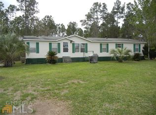 645 Forest Lake Dr, Folkston, GA 31537