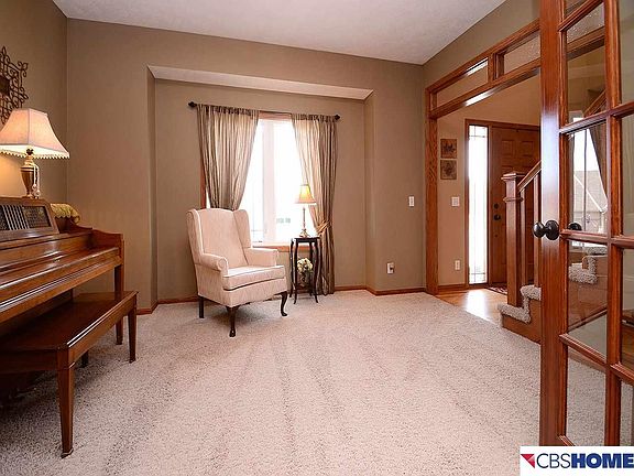 3rd image of 2220 Broadwater Dr