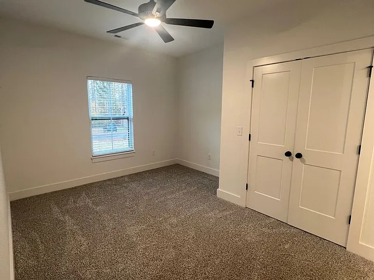 224 Willow Ct — Photo 16