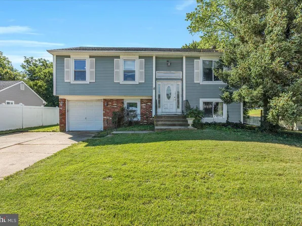 50 Avery Dr, Williamstown, NJ 08094