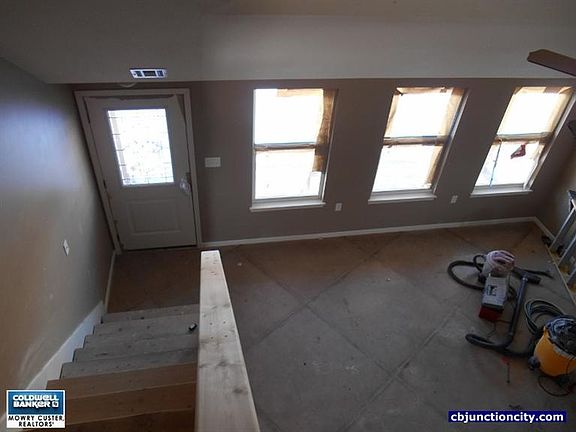 4th image of 306 12th St