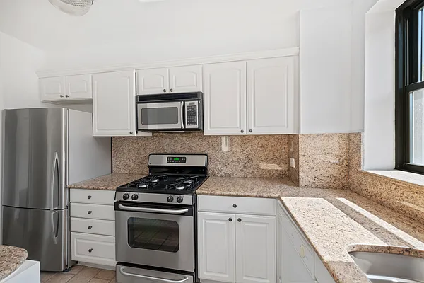 Rented by Compass | media 5