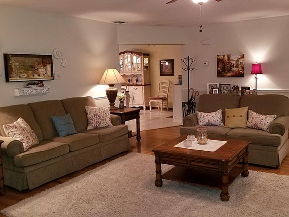 5th image of 2428 E Tamarind Dr