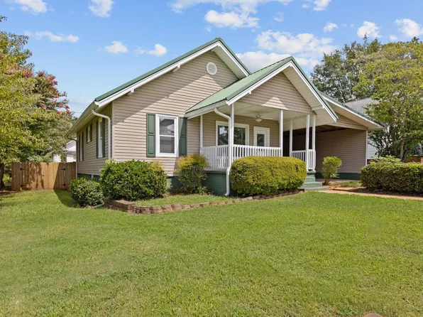 17 Alexander St, Liberty, SC 29657
