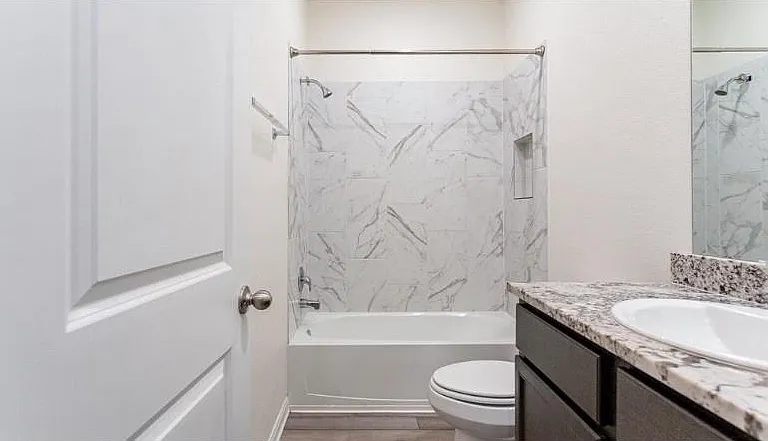 1331 Treeta Trl — Photo 13
