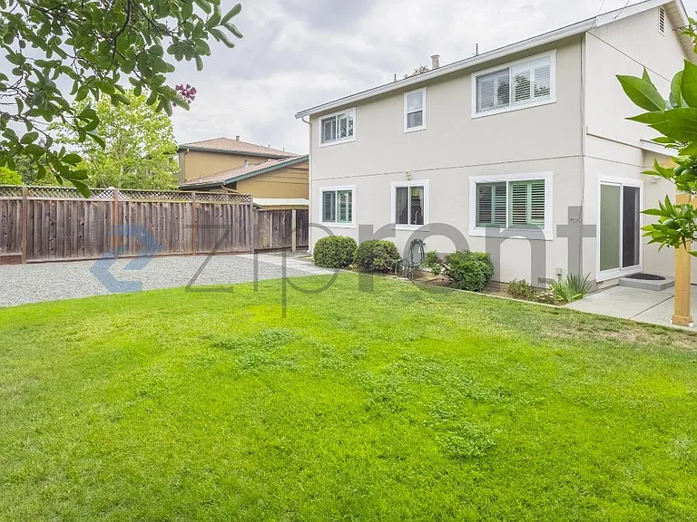 1602 Saint Regis Dr — Photo 29