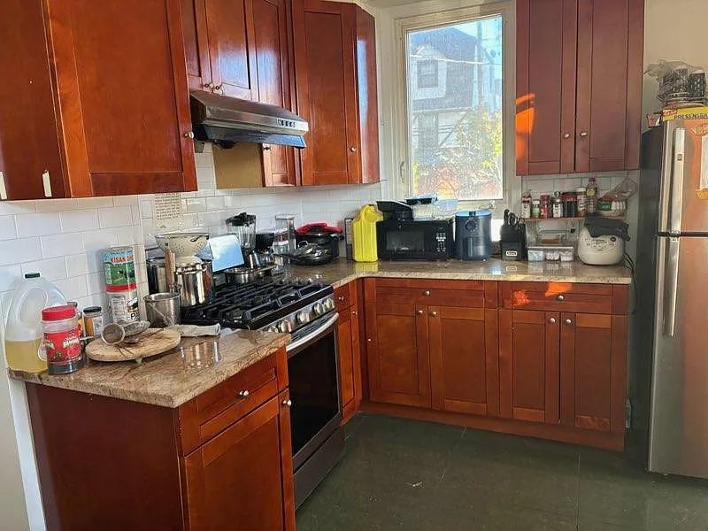 1 bed, 800 sqft, $600 — Photo 3