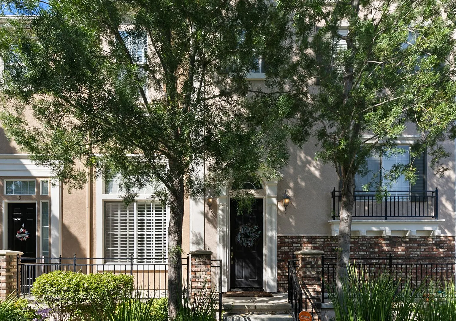 Beautiful Bridgeport Home! — Photo 1