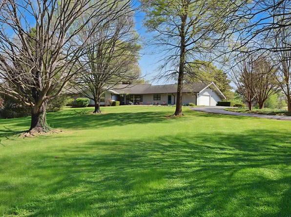 310 Par Ln, Greeneville, TN 37743