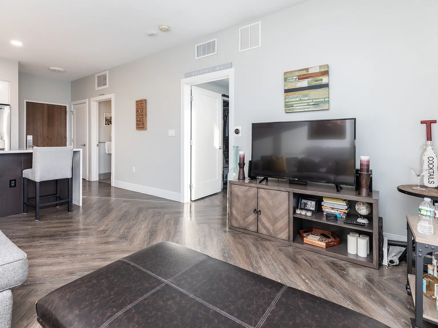1 bed, 725 sqft, $2,650 — Photo 4