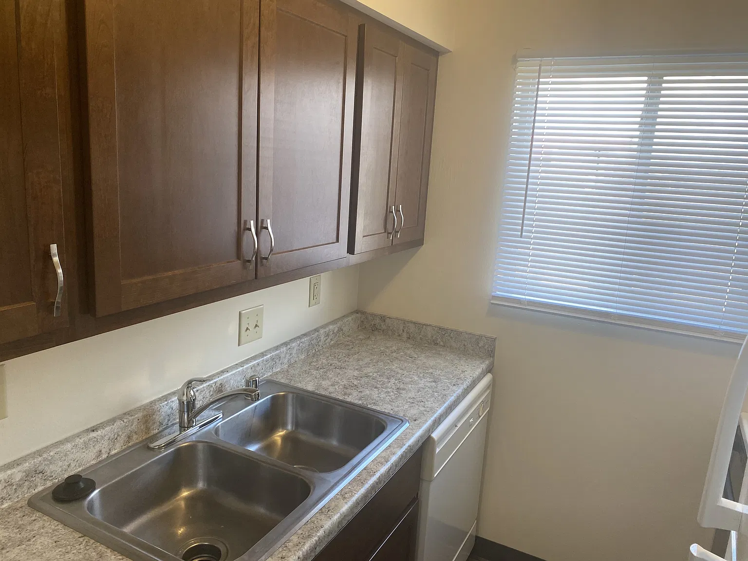 375 River Street - 8 — Photo 3