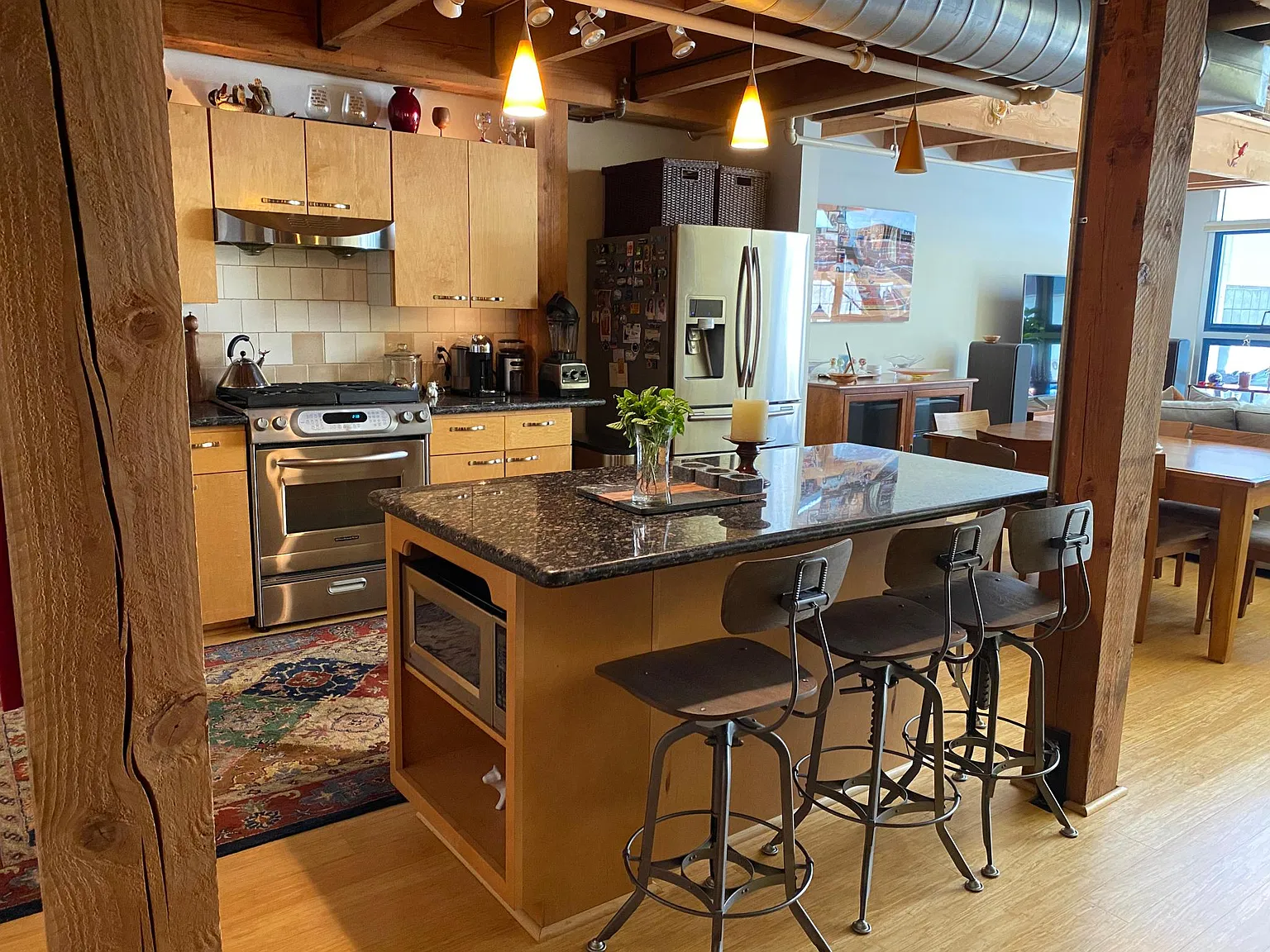 2 bed, 1500 sqft, $7,400 — Photo 4