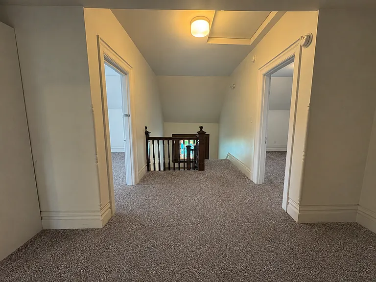 4821 Centre Avenue — Photo 7