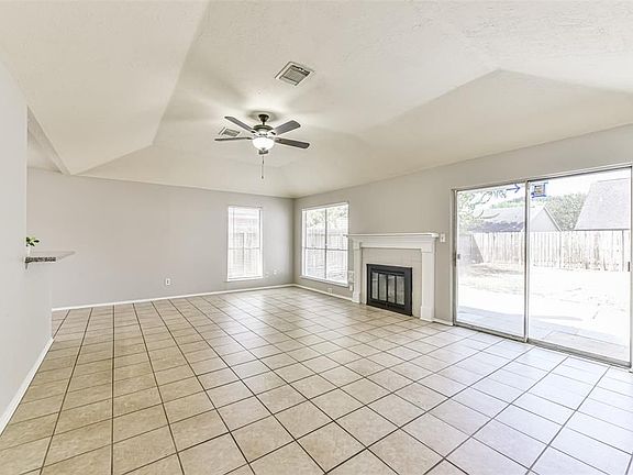 4th image of 16710 Sky Blue Ln