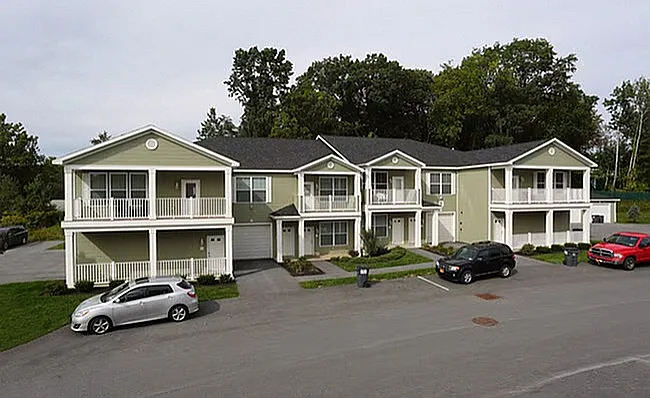 The Kensington at Halfmoon — Photo 3