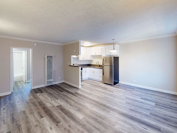 2nd image of 4325 Berryman Ave #21