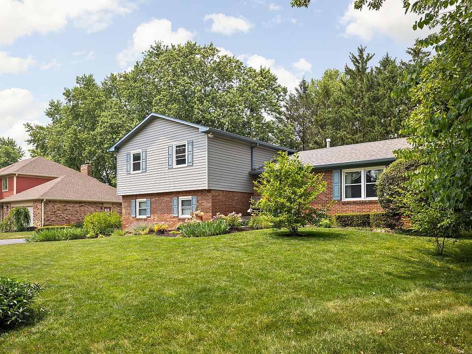 2nd image of 3208 Albright Ct