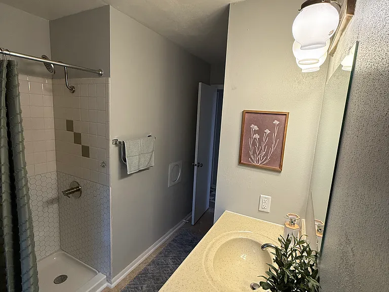 647 Poppy Dr — Photo 16
