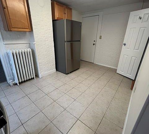 3rd image of 418 Christian Herald Rd Floor 1
