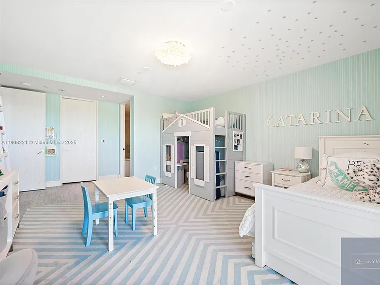 5142 Fisher Island Dr #5142 — Photo 28