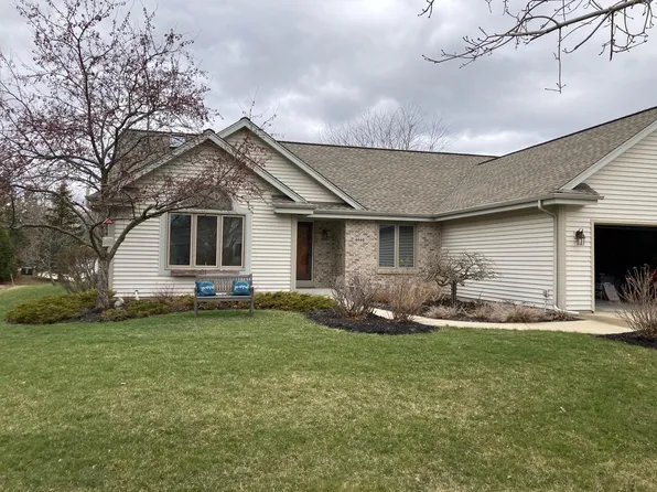 8040 103rd Ave, Pleasant Prairie, WI 53158