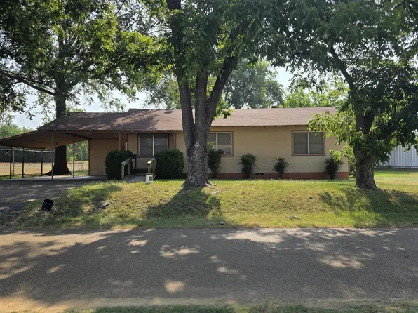 210 Mill St, Pittsburg, TX 75686