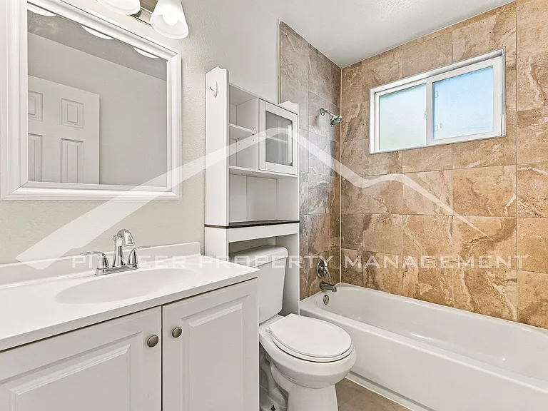 179 Eaton Ct — Photo 13