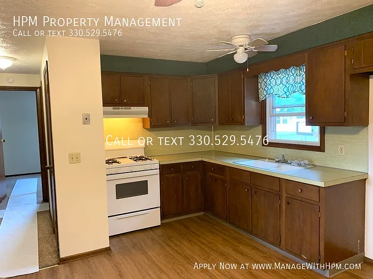 3350 Mollane St NW — Photo 8