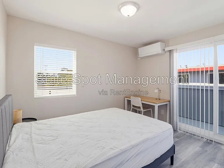 160 Harrison Ave #E3 — Photo 26
