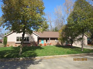 3400 S Blue Spruce Ln, Appleton, WI 54915