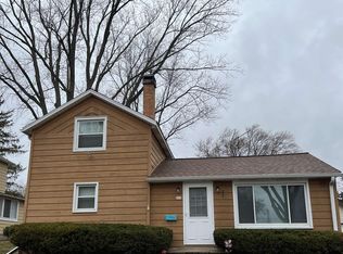 643 11th St, Baraboo, WI 53913