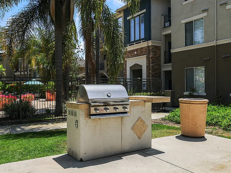 Pinnacle at Otay Ranch — Photo 33