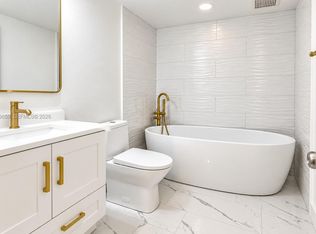 Coral Pointe Townhomes, Miami, FL 33126