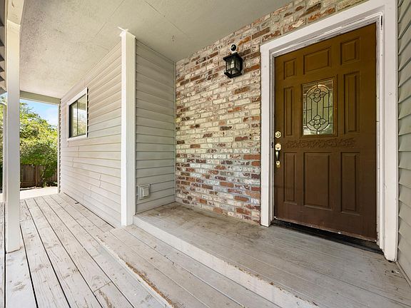 3rd image of 470 Perkins Way