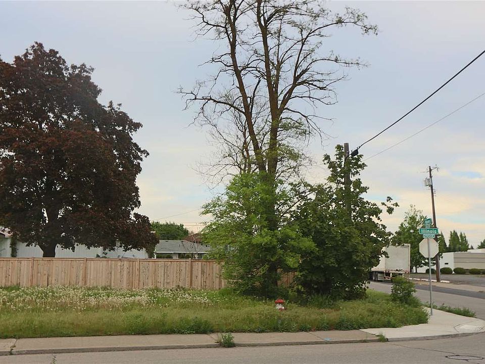 2nd image of 2929 E Illinois Ave