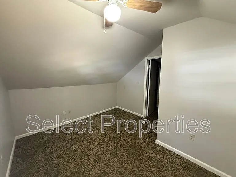 717 Flint St — Photo 10